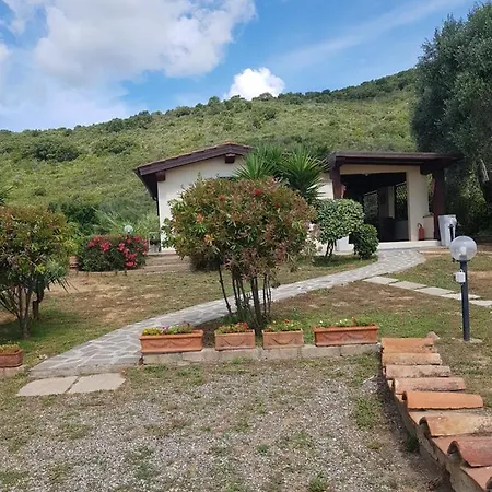 乡村民宿 La Cisterna 卡斯蒂里昂纳·德拉佩